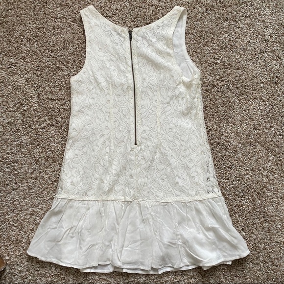Forever 21 White Lace Skater Dress - Picture 2 of 4